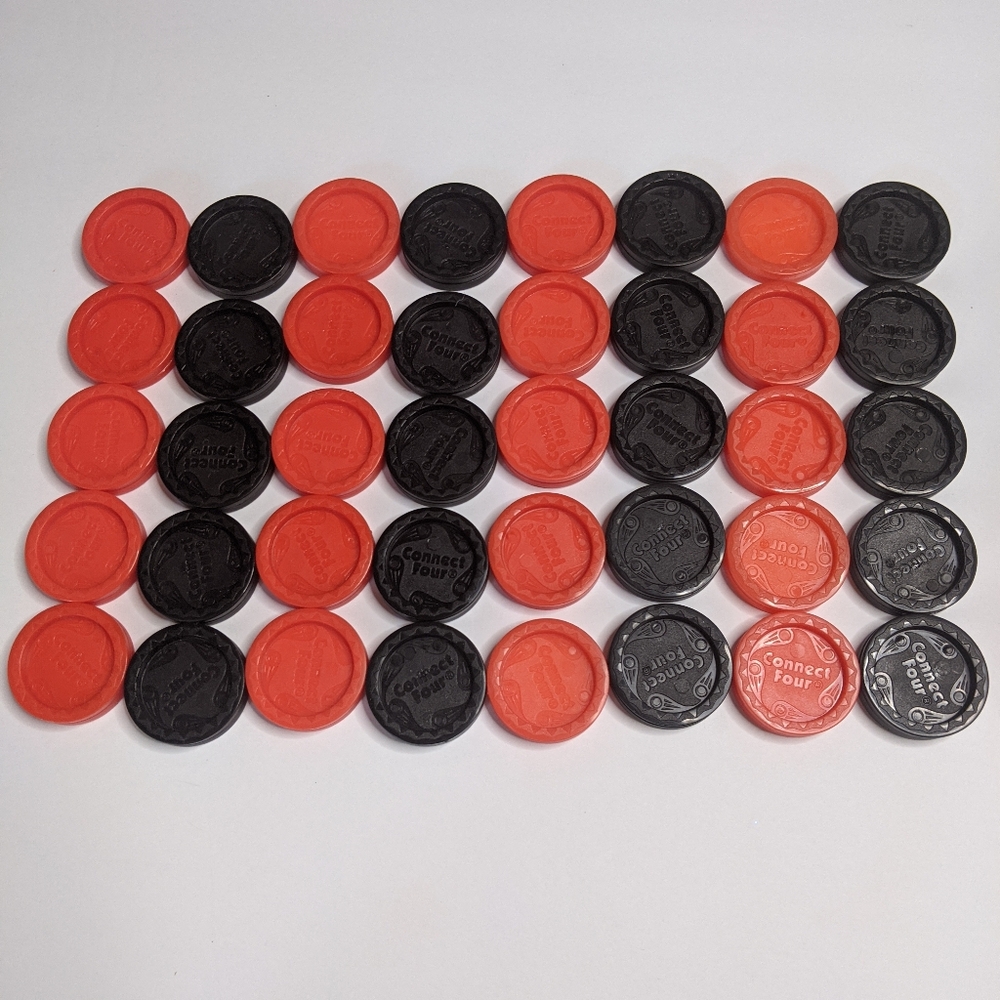 Connect 4 Plastic Checkers Replacement Pieces 20 Red 20 Black Hasbro Game 1998